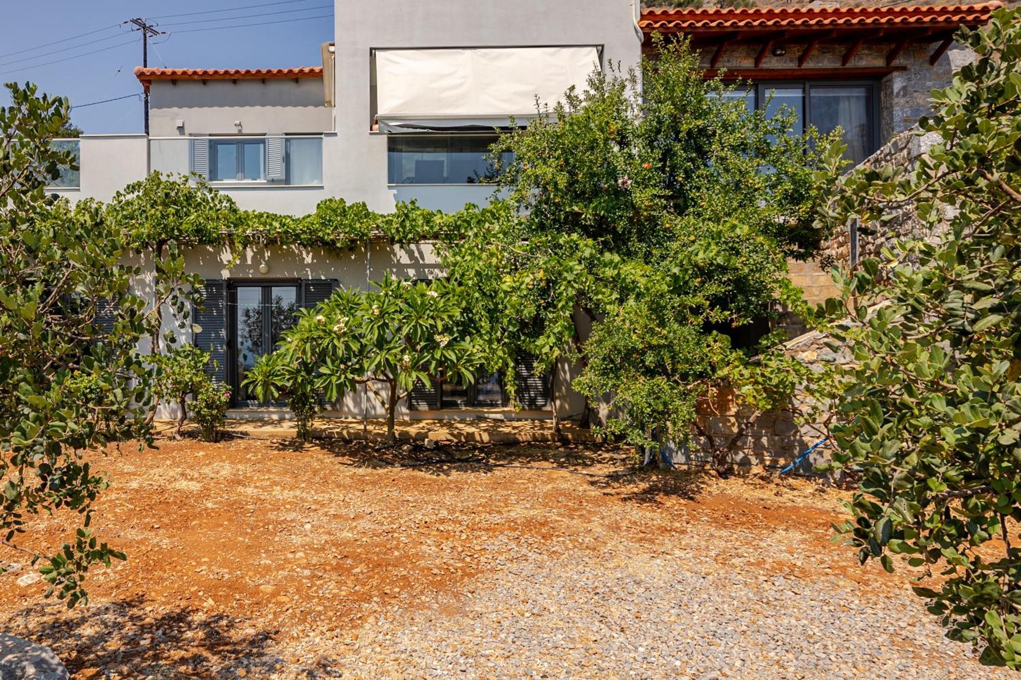 Aurora Spinalonga Garden Villa *